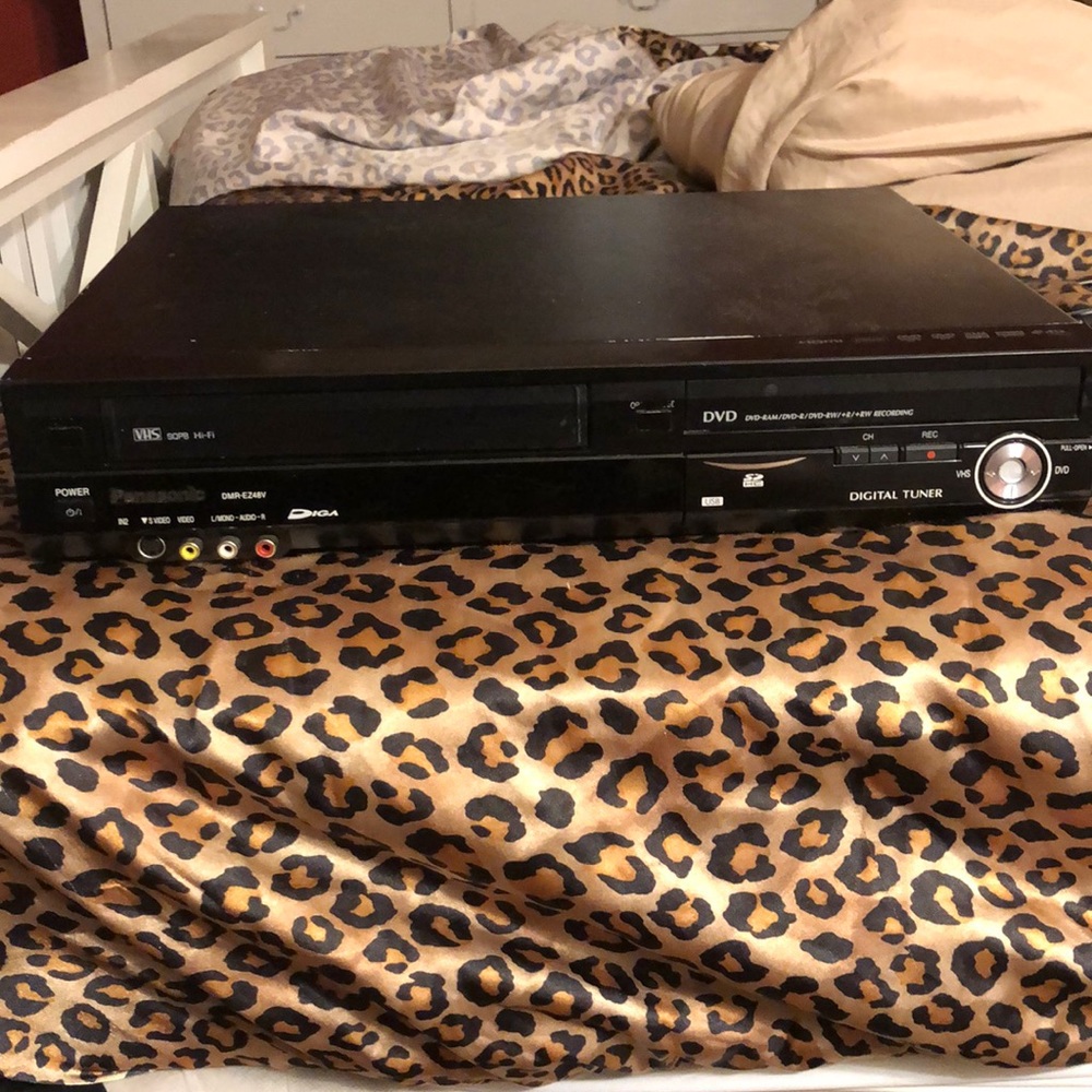 VCR/DVD player
